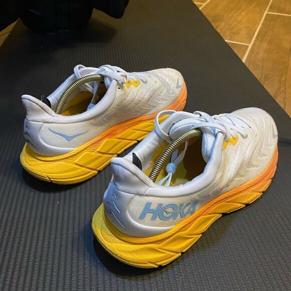 HOKA ONE ONE ARAHI 6 - Women’s Running Shoes - SIZE 10.5B - Picture 4 of 11